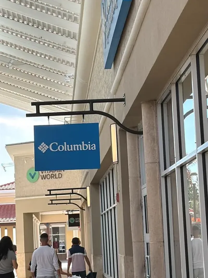 Tienda Columbia en un outlet de Orlando